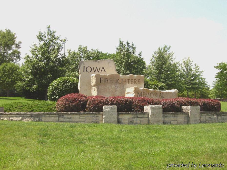 - Iowa By Ihg Hotel
