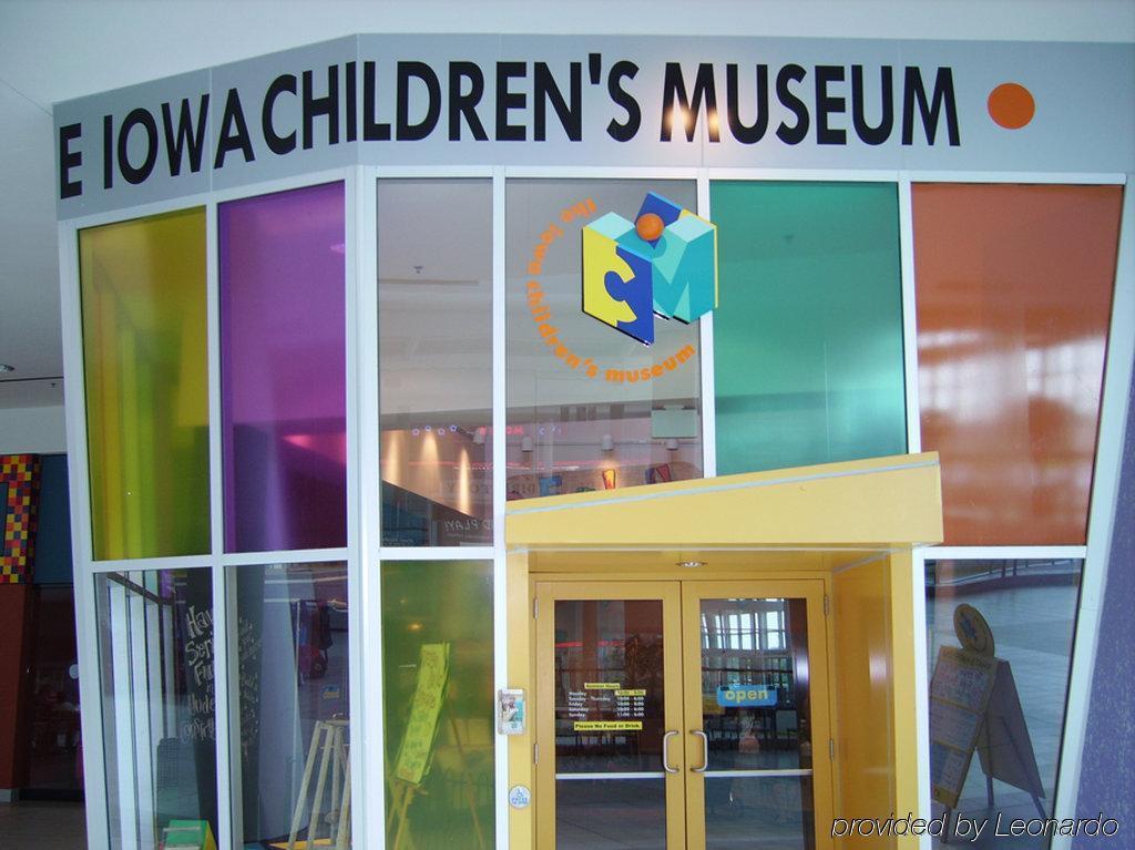 - Iowa By Ihg Hotel