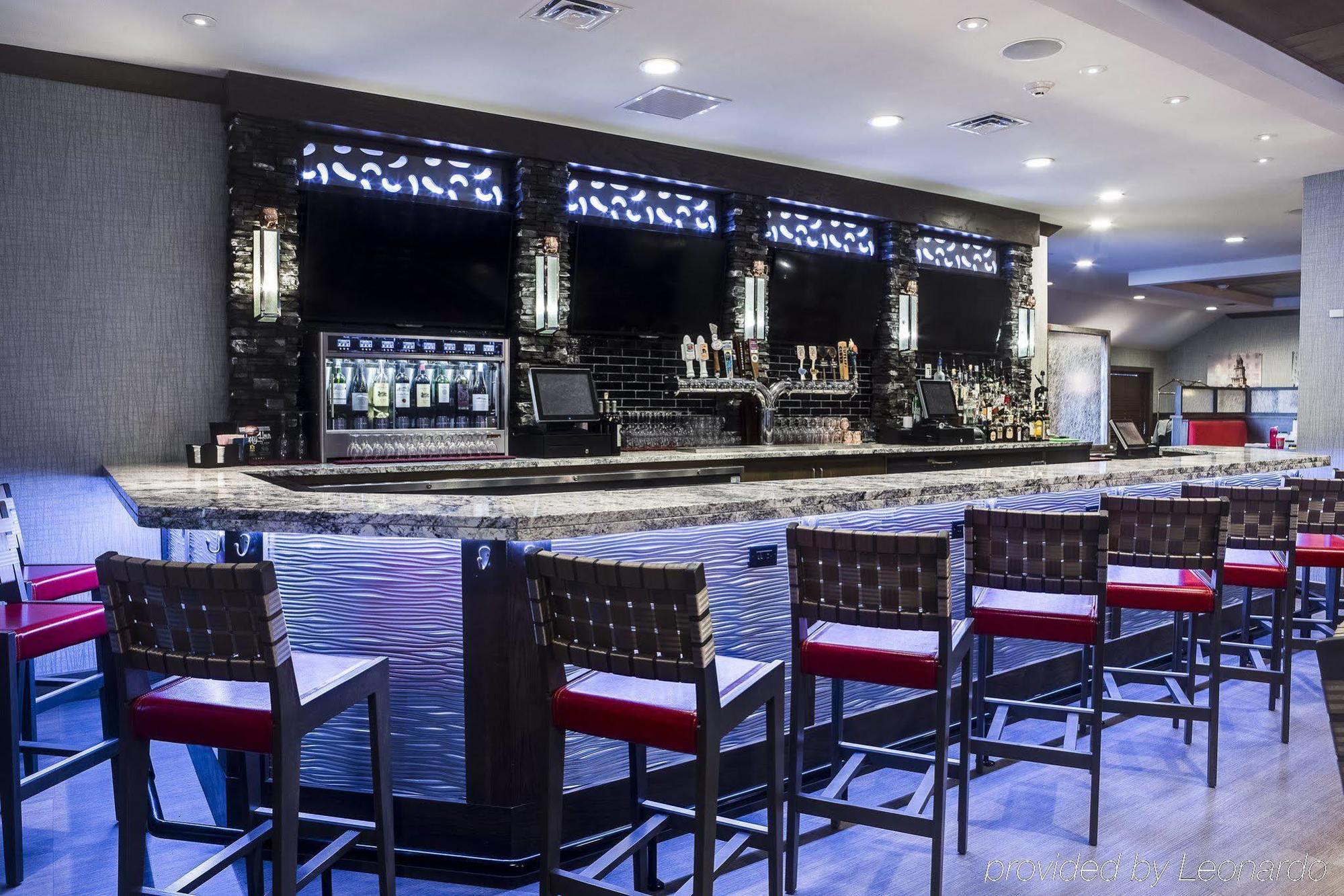 - Iowa By Ihg Hotel Coralville